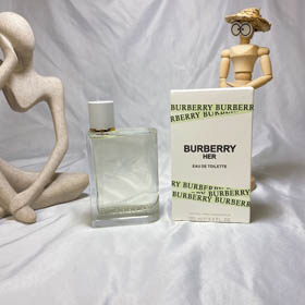 Burberry Flowers and Her Soft Candy Eau de Parfum-3350  
